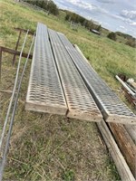 2 Pipe Stands, 3 Galv Grating (9 1/2" x 12'),