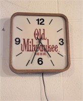 Old Milwalkee Beer Clock