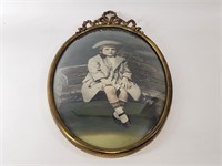 ANTIQUE CHILD PHOTOGRAPH IN OVAL FRAME