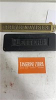 Breve & Aviser Mail Door Slot Lot