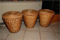 Sturdy basket storage seats.