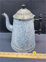Enamelware kettle w/wooden handle