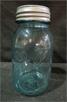 NO. 13 BLUE JAR W/LID