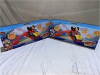 2QTY/ Disney Collection Mickey Mouse Deluxe Track