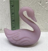 Fenton Lavender Satin Swan  4 in
