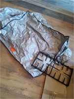 Small grill/flat grill cover and gas grate