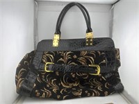 Hot in Hollywood Black and Gold Bag