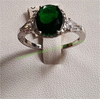 Sterling Silver Emerald Oval Ring