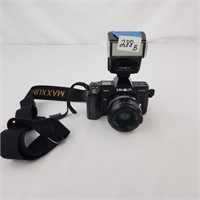 Minolta 7000 Maxxum 35mm  Camera & Flash