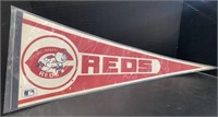 (D) Cinncinnati Reds vintage baseball pennant 30”