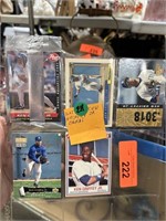 LOT OF KEN GRIFFEY JR CARDS