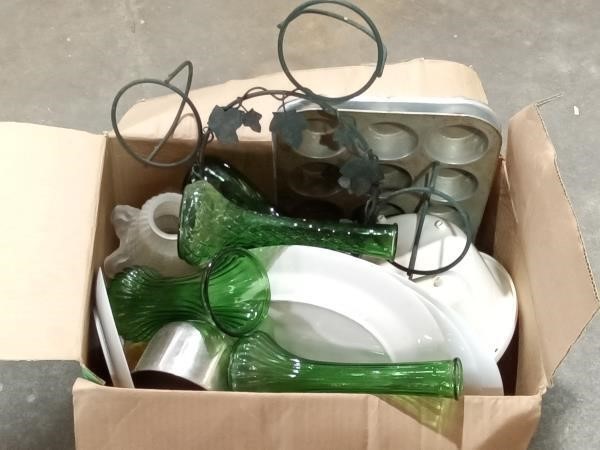 Miscellaneous Box Lot