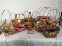 Lot of 10 Easter baskets