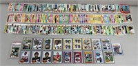 295 1971-79 Topps Football Cards w/ Graded