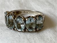 Sterling Silver Ring w/ Sky Blue Topaz Size 5