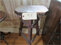 14x19.5x27 3 legged table, stool