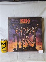 Old Kiss 500 Piece Jigsaw Puzzle