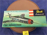Revell Republic F-84F Thunderstreak Model Kit