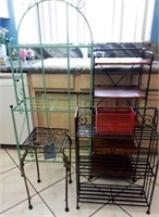 T - BAKERS RACK, SMALL TABLE, SHELVES (P127)