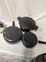 2 Pampered Chef Pans and Steamer