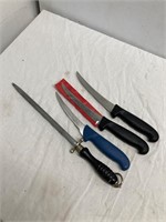 Sharpening steel. 3 knives.