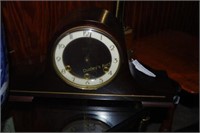 HDCO wood cased mechanical mantle clock