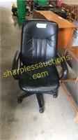 Black office chair