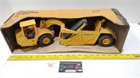 John Deere Scraper #508 by Ertl - New in Box