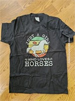 NEW Girls Shirt Girl who loves horses MED