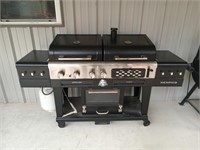 Pit Boss Memphis like new four-burner gas grill