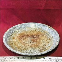 Enamelled Pie Plate (Vintage)