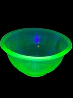 Uranium Vaseline Glass Mixing bowl