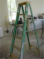 Werner Green 6' Fiberglass Ladder