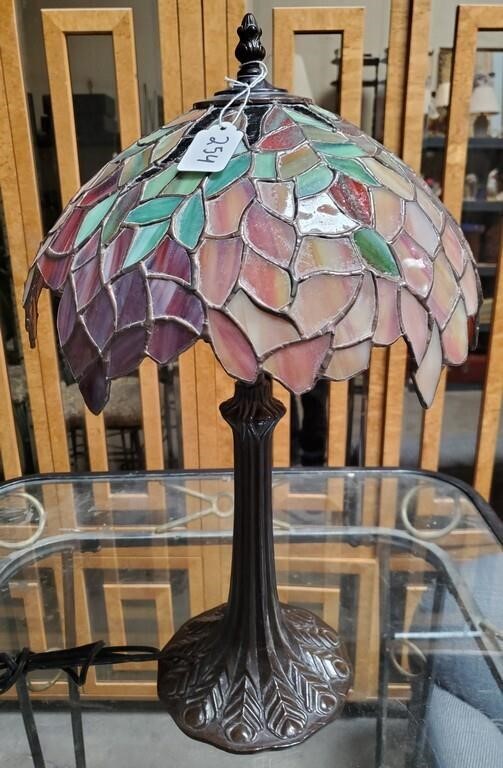 R- Leaded Stain Glass Table Lamp