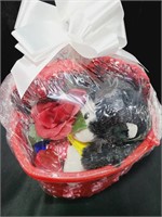 Heart Gift Basket Candy, Plush Animals