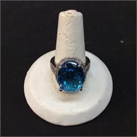 STERLING AND OVAL CUT LONDON BLUE & WHITE TOPAZ