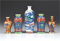 FIVE PAINTED PORCELAIN SNUFF BOTTLES AND VASES