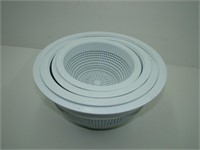 Pampered Chef Nesting Bowls and Strainers