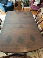 Wood Dinning Room Table (4 leaves) & 6