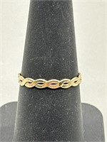 14k Gold Ring, Size 7, Weighs 
1g