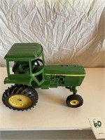 John Deere Toy Tractor w/cab