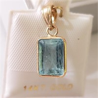 $1000 14K  Aquamarine(2.7ct) Pendant