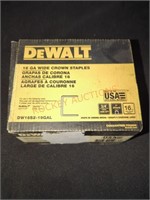 DeWalt 16GA Wide Crown Staples