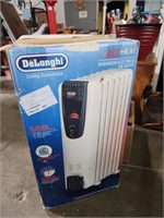 DeLonghi Safe Heat radiator style heater never