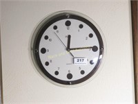 Waltham Quartz Wall Clock