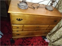 Vintage 3 Drawer Dresser - Read Details