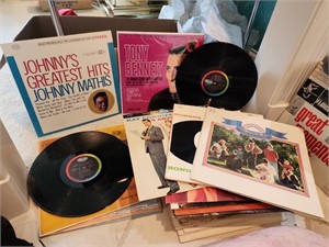 50+ 33.3 rpm vinyl albums The Beatles Sinatra & mo