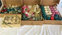 50+ Xmas Ornaments & Other Decor Lot