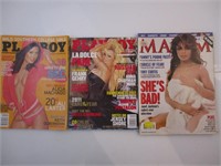 2 magazines Playboy et 1 Maxim
