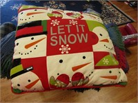 Let it Snow Throw Pillow